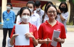 Kết thúc kỳ thi tốt nghiệp THPT, khép lại chuỗi ngày căng thẳng với cả con và bố mẹ
