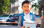 Chiếc ví tiền ngày khai giảng và kinh nghiệm dạy con về tiền hữu ích của mẹ Việt ở Đức