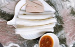 Loại bánh chỉ có ở Quảng Ninh là đặc sản ai cũng tò mò