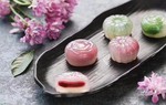 Bánh Trung thu pha lê nhân trái cây: Ngon đẹp lung linh mà làm không khó!