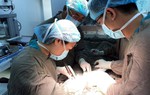 Hi hữu: Chửa ngoài tử cung ở đại tràng ngang