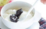 Ăn sữa chua cho thêm thứ này ngăn chặn lão hóa xương khớp