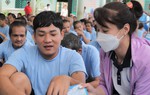 Tiểu thương 52 chợ truyền thống tại TPHCM chung tay xoa dịu những phận đời bất hạnh