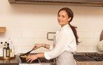 Hội chứng rối loạn khiến bà mẹ trẻ cứ ăn là đau bụng, bụng to như mang thai 8 tháng