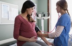 Cách phòng ngừa và ổn định huyết áp cho mẹ bầu