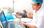 Quân y đảo Trường Sa cấp cứu kịp thời cho ngư dân bị tai nạn trên biển