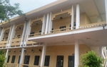 Lan can tầng 2 ngôi trường nơi học sinh ngã xuống đất nguy kịch có đảm bảo an toàn? 