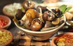 Thực hư thông tin mẹ bầu ăn ốc, con bị chảy dãi?