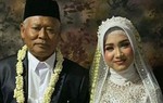 Indonesia: Đôi vợ chồng chênh nhau 46 tuổi, làm đám cưới rình rang giờ ra sao?