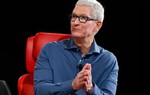 Người dùng than gửi tin nhắn sang máy Android chậm, Tim Cook đáp trả: 'Hãy mua cho mẹ cậu 1 chiếc iPhone'