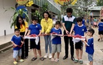 Á hậu Lâm Thu Hồng đón Tết sớm cùng trẻ tự kỷ 