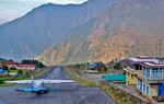 Hơn chục vụ tai nạn hàng không nghiêm trọng trong 30 năm: Tại sao bay ở Nepal lại nguy hiểm?