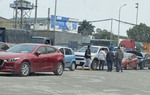 Bất ngờ sau 8 tiếng chờ đợi đăng kiểm xe ngày cuối năm 