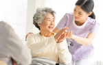 Nghe mẹ chồng phân xử lịch ăn Tết cho con dâu mà tôi biết ơn