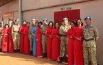 Các chiến sỹ “mũ nồi xanh” rực rỡ áo dài đón Xuân mới ở Nam Sudan 