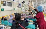 Số ca cấp cứu do tai nạn giao thông, pháo nổ, ngộ độc thức ăn trong những ngày Tết gia tăng