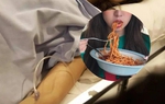 Cô gái bị loét ruột, xuất huyết tiêu hóa vì món ăn nhanh từng khiến người trẻ “phát cuồng”