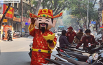 “Phố vàng” tại Hà Nội: Nơi nhộn nhịp, chỗ im lìm sát ngày vía Thần Tài 