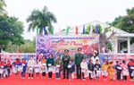 Thanh Hóa: "Xuân Biên phòng - Ấm lòng dân bản” tặng quà phụ nữ và trẻ em nghèo