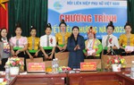 Hội LHPN Việt Nam tặng quà Tết cho phụ nữ, học sinh có hoàn cảnh đặc biệt tại Điện Biên