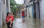 Nhiều nơi ở "rốn lũ" Đà Nẵng vẫn ngập, người dân 3 ngày chưa thể về nhà