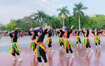 Quảng Ninh: 190.000 phụ nữ đồng diễn dân vũ 