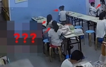 Bức ảnh chụp 1 nhóm học sinh nhìn qua thì bình thường, nhìn kỹ mới ám ảnh