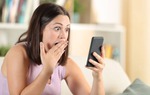 Cho trai lạ số điện thoại, cô nàng trố mắt với tin nhắn nhận được ngày hôm sau