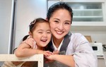Mẹ Nhật có 2,7 triệu người theo dõi, được săn đón như siêu sao quốc tế