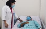 Suy thận nặng vì uống cỏ mực, dùng viên uống trắng da 
không rõ nguồn gốc