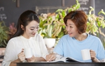 Bác hàng xóm muốn hỏi cưới tôi cho con trai bị vô sinh