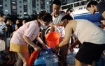 Ám ảnh chất lượng chung cư giá rẻ - Bài 1: Quảng cáo "trên trời", chất lượng "dưới đất"