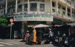 ĐING ĐANG - dệt xiêm y bằng hoài niệm Á Đông