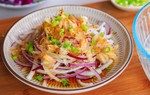 Người phụ nữ 52 tuổi kiên trì ăn hành tây sống để tiêu diệt tế bào ung thư, 6 tháng sau cơ thể thay đổi thế nào?