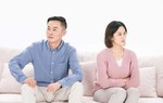 Chồng tôi muốn cắt cho anh trai 1 suất đất