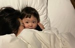 Trẻ ngủ với mẹ và không ngủ với mẹ có gì khác biệt khi lớn lên?