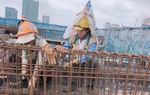 Phụ nữ vùng cao khó chủ động khi kiếm việc làm ở vùng xuôi