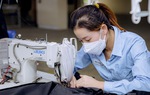 Nghề may xuất khẩu giúp đồng bào dân tộc thiểu số ở Hòa Bình thoát nghèo