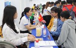 Sàn giao dịch việc làm cuối năm: Chưa nhiều lao động nữ ứng tuyển