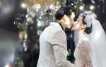 Đoàn Văn Hậu trao nụ hôn ngọt ngào cho Doãn Hải My, cô dâu rưng rưng khi bố chồng phát biểu 