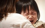 Câu nói của cha mẹ gây "sát thương" lớn cho con, khiến trẻ hoang mang, sợ hãi