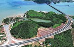 Đại biểu Quốc hội chất vấn về "nỗi buồn" trên cao tốc 200km không trạm dừng