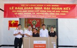 Vùng 2 Hải quân bàn giao nhà “Đại đoàn kết” cho gia đình Anh hùng Hồ Đức Thắng