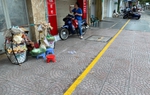 Những vỉa hè đầu tiên ở TPHCM được kẻ vạch cho thuê 