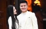 Ảnh độc: Quang Hải rạng rỡ bên Chu Thanh Huyền ở sân nhà cô dâu trong lễ dạm ngõ