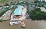 Long An: Nhà xưởng hơn 3.000 m2 “mọc” trên đất nông nghiệp