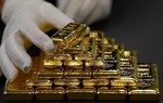 Giá vàng phi mã cao nhất lịch sử nhưng người mua cần cẩn trọng