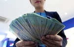 Thưởng Tết ngân hàng: Người trăm triệu, người nửa tháng lương an ủi