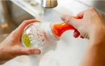 4 sai lầm khi rửa bình sữa khiến trẻ dễ bị mắc bệnh
