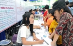 Lao động nữ hụt hẫng do mất việc làm vào cuối năm